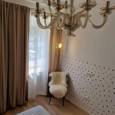 Apartma Larisa Apartment *